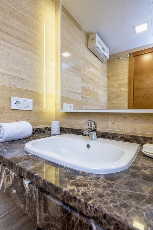 Goodplaces Larios Appartement Málaga Buitenkant foto